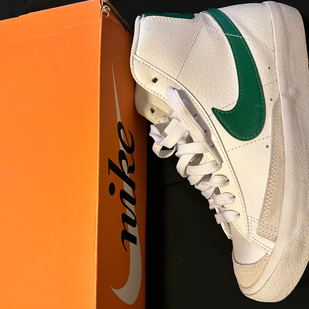 Nike Blazer Sneakers